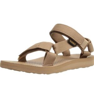 Women’s classic Teva size 6